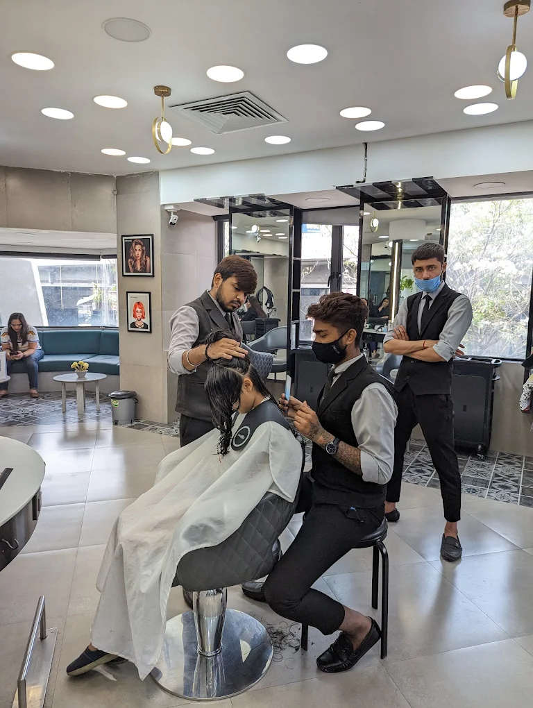  Bonanza Ladies Salon Parle Point 